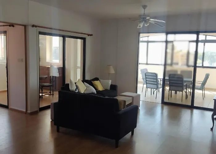 Poseidon 502 Penthouse アパート *